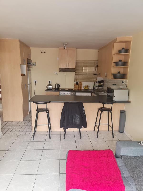 1 Bedroom Property for Sale in Northcliff Western Cape